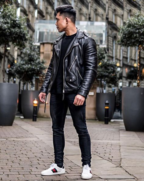 Biker Jacket Outfit, Leather Jacket Street Style, Men's Leather Jackets, Mens Leather Clothing, Biker Leather Jacket, Shoes Gucci, Buy List, Leather Jacket Outfits, Leather Jeans