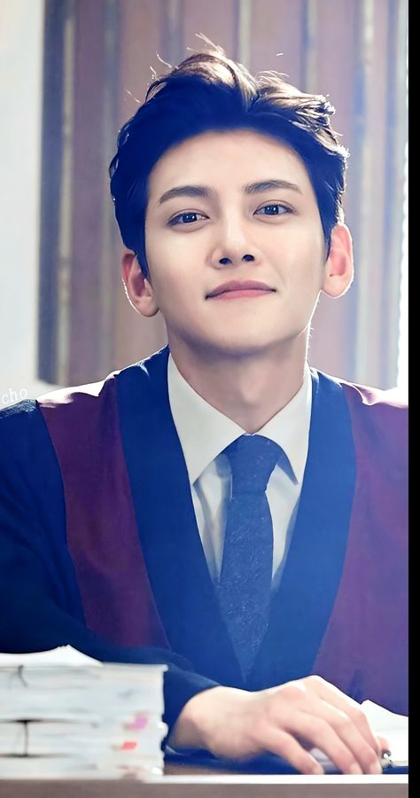 Ji Chang Wook Boyfriend Material, Luke Voyage Boyfriend Material, Suspicious Partner Kdrama, Ji Chang Wook Photoshoot, Ji Chang Wook Smile, Korean Male Actors, Suspicious Partner, Simple Drawings, Korean Photo