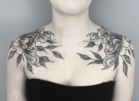 40 Chest Tattoos for Women & Men | These chest tattoos showcase the limitless possibilities of ink! Lifestyle Bird Tattoos For Women Chest, Women’s Full Chest Tattoo, Women’s Chest Tattoo, Lower Chest Tattoo, Full Chest Tattoos, Bird Tattoos For Women, Mastectomy Tattoo, Small Chest Tattoos, Swallow Tattoo