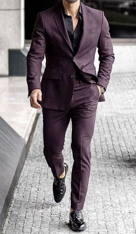 Men Wedding Ideas, Burgundy Suit Men, Plum Suit, Suits For Men Wedding, Dark Red Suit, Terno Slim Fit, Suit For Men Wedding, Maroon Suit, Purple Suit