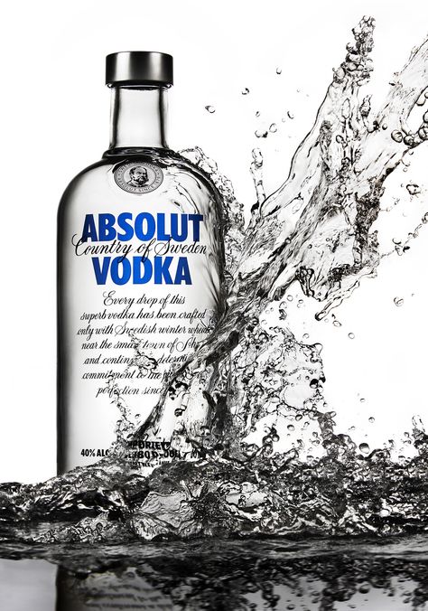 My Absolut Vodka photography Vodka Photography, Whiskey Drinks Simple, Beverage Photography Ideas, Whisky Chivas, Alcohol Pictures, Usa Drinks, Glass Photography, Perfume Photography, Good Whiskey