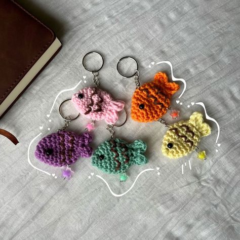 taiyakis! 💕💕 I just love these 🥲 . . . . . #crochetfish #taiyaki #crochetkeychains #lovetohome #carfts #crochetart #art | Instagram Crochet Fish Keychain, Japanese Taiyaki, Taiyaki Fish, Fish Crochet, Crochet Fish, Handmade Keychains, Fish Crafts, Crochet Design Pattern, Japanese Sweets