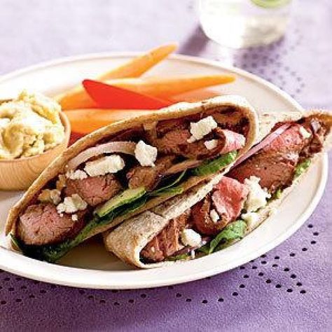 Pita Filling Ideas, Pita Filling, Greek Steak, Leftover Steak Recipes, Steak Sandwich Recipes, Steak Sandwiches, Pita Recipes, Leftover Steak, Superfood Recipes