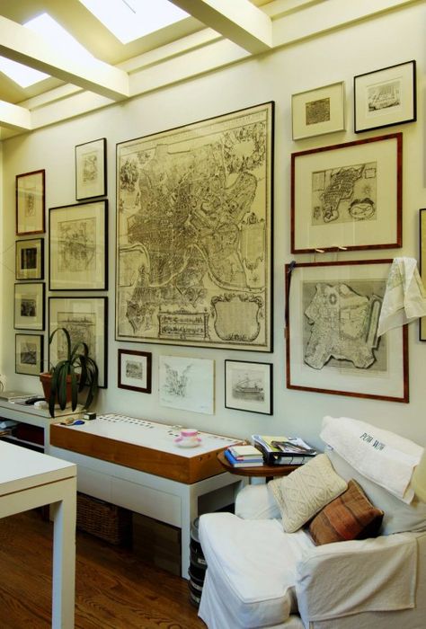 Wall Of Maps, Craftsman Home Office, Modern Rustic Office, Map Gallery Wall, Decorating With Maps, Inexpensive Wall Art, Rustic Home Offices, Traditional Home Office, Wall Groupings