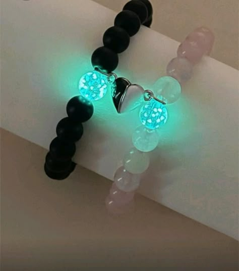 Matching Couple Jewelry Bracelets, Jewellery Dark Aesthetic, Cute Matching Accessories Couple, Cute Matching Jewelry For Couples, Matching Jewelry Set, Glow In The Dark Bracelets, Bff Jewelry For 2 Best Friend Bracelets, Aesthetic Matching Bracelets, Couple Bracelets Beads