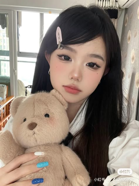 Maquillaje Douyin, Makeup Douyin, Gyaru Makeup, Chinese Makeup, Soft Makeup Looks, Doll Eye Makeup, Ulzzang Makeup, Douyin Makeup, Easy Makeup Tutorial