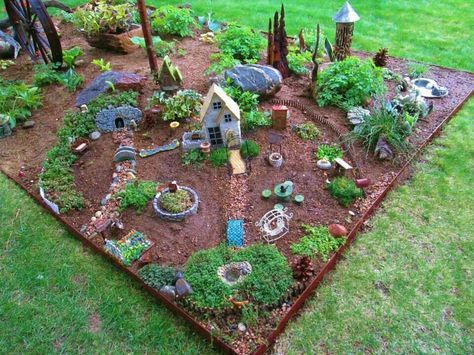 Large Fairy Garden Miniature Garden Design, Large Fairy Garden, Fairy Garden Ideas, Fairy Garden Furniture, Fairy Garden Designs, Fairy Garden Crafts, Faeries Gardens, Fairy Furniture, Fairy Garden Houses