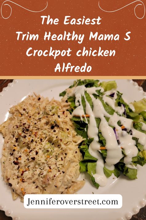 Trim Healthy Mama Recipes Beginner, Thm Crockpot Meals, Chicken Alfredo Dinner, Alfredo Dinner, Super Easy Crockpot Recipes, Low Carb Crockpot, Crockpot Chicken Alfredo, Thm Meals, Trim Healthy Momma