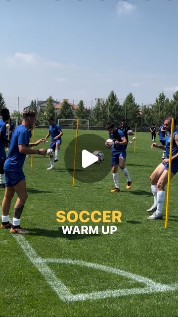 Soccer Warm Up Drills, Dynamic Stretching Exercises, Soccer Passing Drills, Soccer Warm Ups, Passing Drills, Dynamic Warm Up, Dynamic Stretching, Soccer Games, Drills