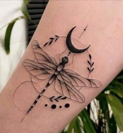 Dragonfly Arm Tattoos For Women, Dragonfly And Dandelion Tattoo, Dragonfly Spine Tattoo, Dragonfly Tattoo Ideas, Dragonfly Tattoos, Flying Tattoo, Dragonfly Tattoo Design, Handpoke Tattoo, Sibling Tattoos