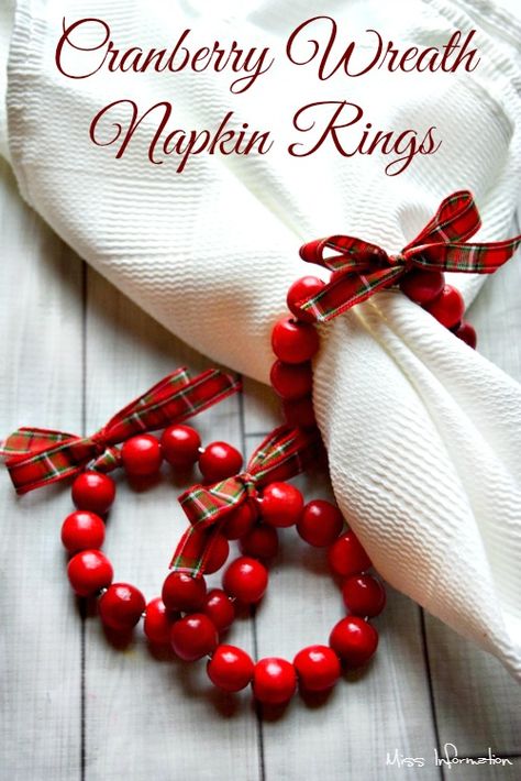 These Cranberry Wreath Napkin Rings are so cute and easy to make to dress up your holiday table Holiday Wreaths Diy Christmas, Cranberry Wreath, Diy Christmas Napkins, Diy Napkin Rings, Christmas Napkin Folding, Diy Snowman Decorations, Snowman Crafts Diy, Napkin Rings Diy, Holiday Wreaths Christmas