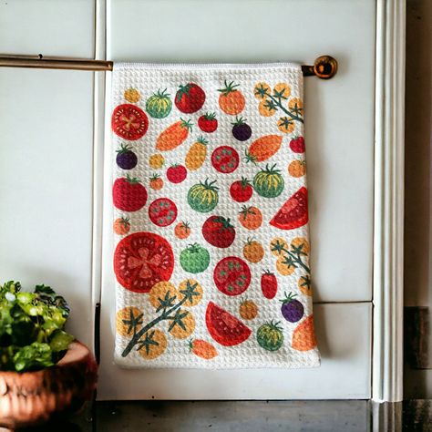 Our heirloom tomato waffle weave towel is a fun and functional gift for tomato and gardening enthusiasts. It's bright and cheery, super absorbent, and will remain vibrant wash after wash. Use it as a dish, decorative, gym, or golf towel - the possibilities are endless! 1- 16" x 24" heirloom tomato waffle weave towel Fun Kitchen Accessories, Cute Kitchen Gadgets, Tomato Decor, Fun Kitchen Decor, Waffle Weave Towels, Heirloom Tomato, Golf Towel, Kitchen Decorating, Home Decor Gifts