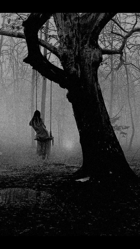 .B. Gothic Setting Aesthetic, Spooky Ghost Pictures, Eery Photos, Creepy Black And White Photos, Dark Ghost Wallpaper, Scary Picture Aesthetic, Dark Pictures With Meaning, Deep Forest Painting, Spooky Vibes Aesthetic