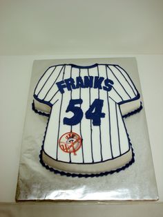 Baseball jersey cake Jersey Cake Ideas, Yankee Cake, Baseball Cakes, Jersey Cake, Sports Cakes, Ny Food, Baseball Cake, Baseball Theme Party, Sport Cakes