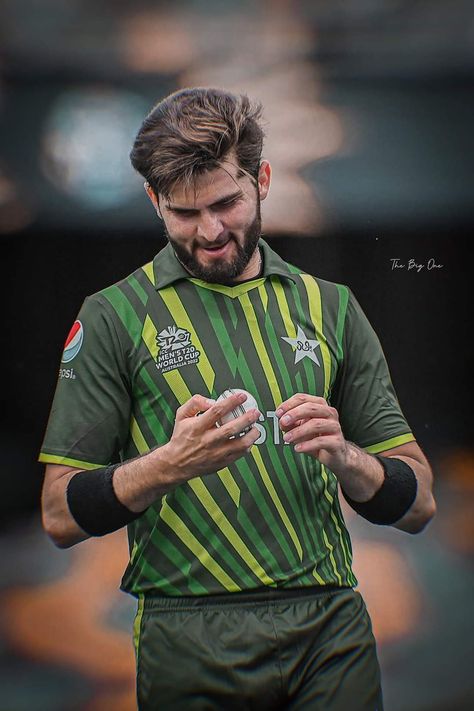 Cricket Lovers Wallpaper, Players Wallpaper, Shaheen Afridi, Ab De Villiers Photo, Android Wallpaper Blue, Cricket Player, Cricket Players, L Wallpaper, Ab De Villiers