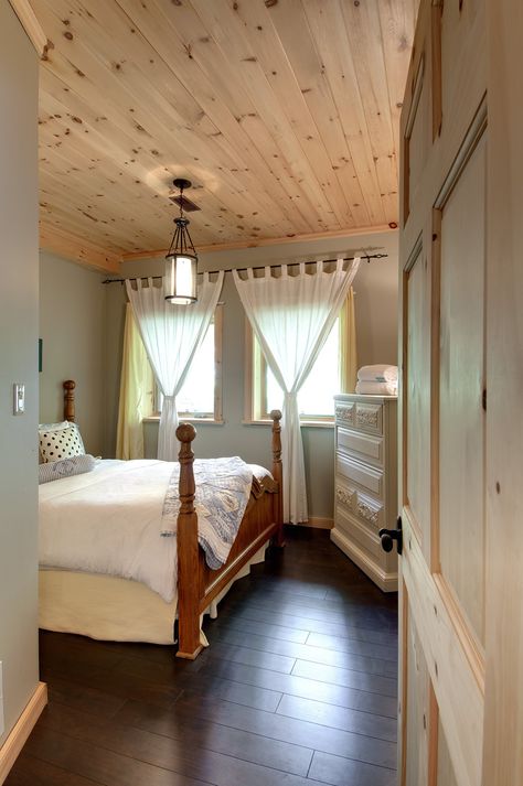 Custom Timber Cottage by Architects: Smith & Vansant. Bedrooms With Wood Ceilings, Wood Ceiling Master Bed, Wood Bedroom Ceiling Ideas, Wood Paneling Ceiling Bedroom, Wood On Ceiling Bedroom, Knotty Pine Ceiling Bedroom, Natural Wood Ceiling Bedroom, Cedar Ceiling Bedroom, Pine Ceiling Bedroom