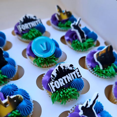 🎮 Fornite cupcakes 🎮 Fortnite Cupcakes Ideas, Fortnite Cupcakes, Shasta Daisy, Cupcakes Ideas, Cupcake Frosting, Cupcake Ideas, Boys Birthday, April 11, 6th Birthday