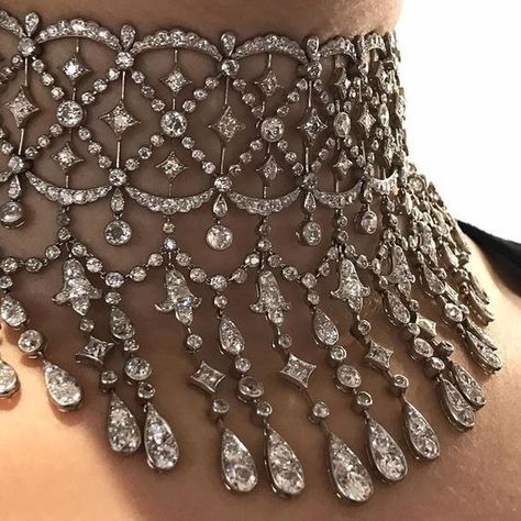 Inexpensive Jewelry, Diamond Choker, Diamond Necklaces, Pretty Necklaces, Jewelry Images, Diamond Bracelets, Dream Jewelry, Pretty Jewellery, High Jewelry