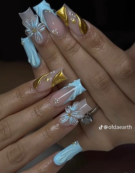 Bumpy Nails Texture, Flower On Nails Acrylic, Fun Nails Square, Nails For Puerto Rico Trip, Nail Flowers, Gold Acrylic Nails, Acrylic Ideas, 3d Flower Nails, Spring Acrylic Nails