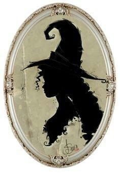 Sillouette Witch Silhouette Painting, Witches Silhouette, Baba Jaga, Witch Silhouette, Carte Halloween, Halloween Images, Witch Art, Halloween Inspiration, Halloween Pictures