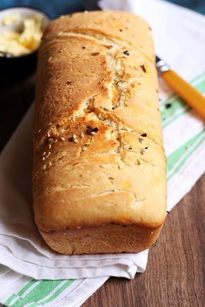 Garlic Bread Loaf, Garlic Bread From Scratch, Garlic Loaf, Roasted Garlic Bread, Garlic Herb Bread, Homemade Bread Loaf, Paratha Roti, Soft Bread Recipe, Loaf Bread Recipe