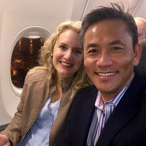 Mixed Couples Asian White, Amwf Aesthetic, Couple On Plane, Amwf Couples, Mixed Relationships, Multiracial Couple, Celebrity Mom Style, Asian Blonde, Blonde Couple