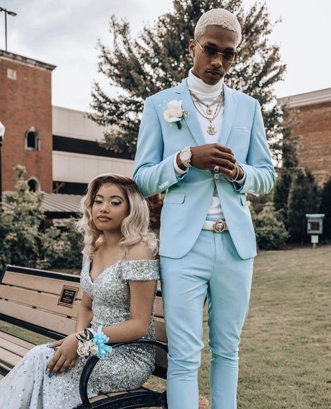 Turquoise Prom Suit, Prom Suits For Men Unique, Boys Prom Outfit Ideas, Mens Prom Outfit, Prom Outfits Men, Guys Prom Outfit, Pink Prom Suit, Prom Essentials, Boy Prom Outfit