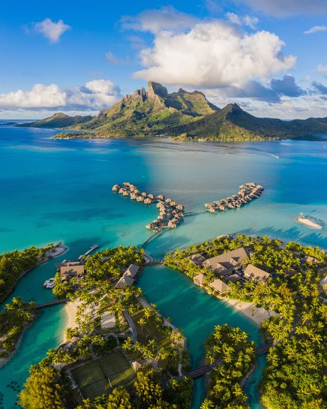 Travelling Places, Winter Honeymoon, Four Seasons Bora Bora, Bora Bora French Polynesia, 2019 Outfits, International Tourism, Four Seasons Resort, Pacific Islands, Coral Reefs