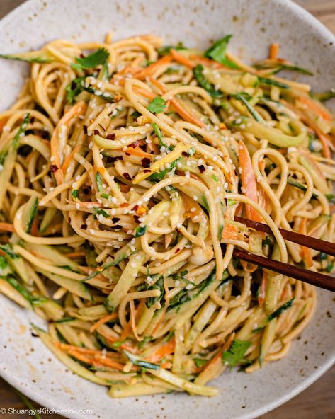 Asian Sesame Noodle Salad, Asian Noodle Salad Recipe, Veggie Noodle Recipes, Sesame Noodle Salad, Sesame Noodle, Sliced Vegetables, Glass Noodle Salad, Noodle Salad Cold, Veggie Noodle