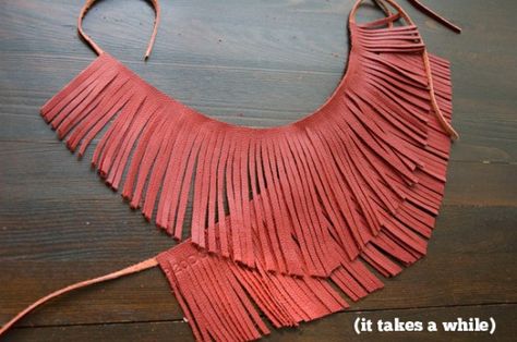 Diy Fringe Boots, Diy Fringe Belt, Diy Fringe Bandana, Diy Boot Jewelry, Boot Jewelry Diy Ideas, Fringe Necklace Diy, Make Fringe, Diy Fringe, Boots Diy