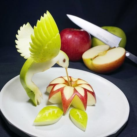 Fruit Platter Ideas, Decorative Food, Fruit Creations, Dutch Still Life, Platter Ideas, Decorações Com Comidas, Food Sculpture, Amazing Food Decoration, Food Decorating