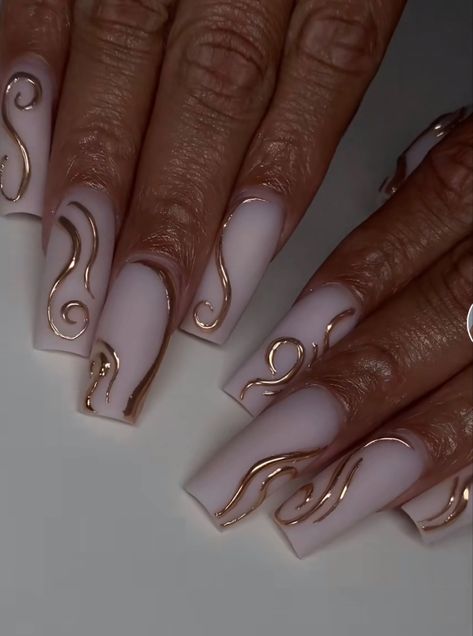 Nail Designs Long Nails, Nails Retro, White Nails With Gold, Retro Nails, Dope Nail Designs, Pretty Nail Art Designs, Short Square Acrylic Nails, Long Acrylic Nails Coffin, Acrylic Nails Coffin Pink