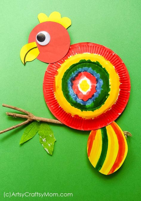 These toddler crafts are the best, and most of them are great for preschoolers too. From paper plates, pipe cleaners, cotton balls, and more, we have so many simple and fun craft that you will want to try! Paper Plate Parrot, Dot Markers Art, Rainforest Crafts, Plate Crafts For Kids, Safari Crafts, Rainforest Activities, Bird Paper Craft, Parrot Craft, Rainforest Birds