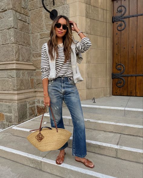 Classic Striped tee outfit nautical Saturday Plans, Cardigan Blazer, Packing Checklist, Daily Fashion Inspiration, Sincerely Jules, Outfits Spring, Weekend Outfit, Tee Outfit, Look Vintage