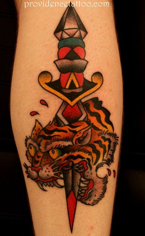 Knife Stabbing Tiger Head Knife Tattoo, Tiger Head, School Tattoo, Old School Tattoo, Pin Collection, Old School, Tattoo Ideas, Porter, Tattoos