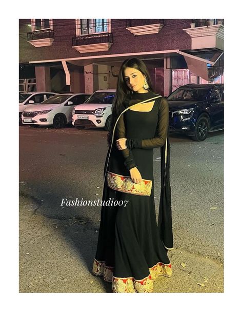 Black Suit Salwar Design Punjabi, Black Salwar Designs, Black Anarkali Suits Designer, Punjabi Black Salwar Suits, Black Suit Designs Punjabi, Black Salwar Suit Design, Black Suit Salwar, Plain Suit Designs Indian, Black Suit For Women Indian