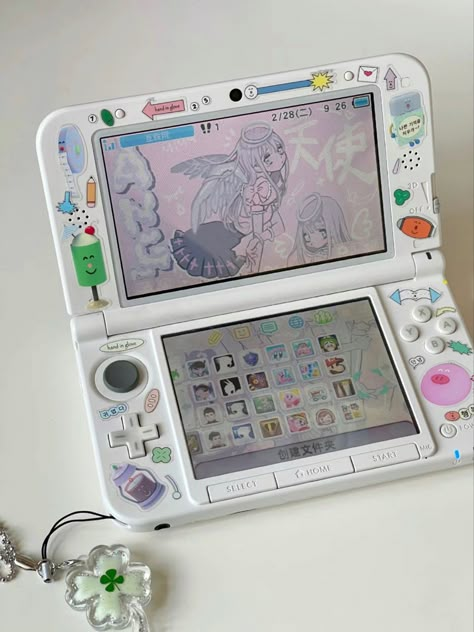 Nintendo Handheld, Sticker Deco, Tech Aesthetic, Nintendo 3ds Xl, Retro Gadgets, Iphone Obsession, Retro Videos, Custom Theme, Kawaii Aesthetic