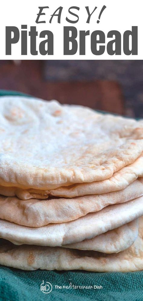 Make Pita Bread, Arabisk Mad, Pita Recipe, Bread Calories, Homemade Pita, Homemade Pita Bread, Pita Bread Recipe, The Mediterranean Dish, Mediterranean Dishes