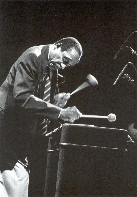 Milt Jackson Milt Jackson, Jazz Photography, Jazz Quartet, Jazz Players, Blue Notes, Jazz Cafe, Classic Jazz, Jazz And Blues, Sound Track