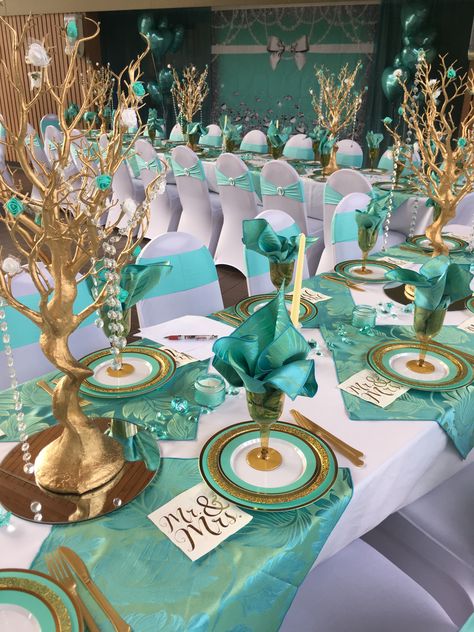 Gold And Turquoise Wedding, Turquoise And Gold Wedding, Teal Quinceanera Dresses, Dinner Party Decorations Table, Turquoise Wedding Decorations, Purple Turquoise Wedding, African Wedding Theme, Wedding Decorations Diy Centerpiece, Tiffany Blue Weddings