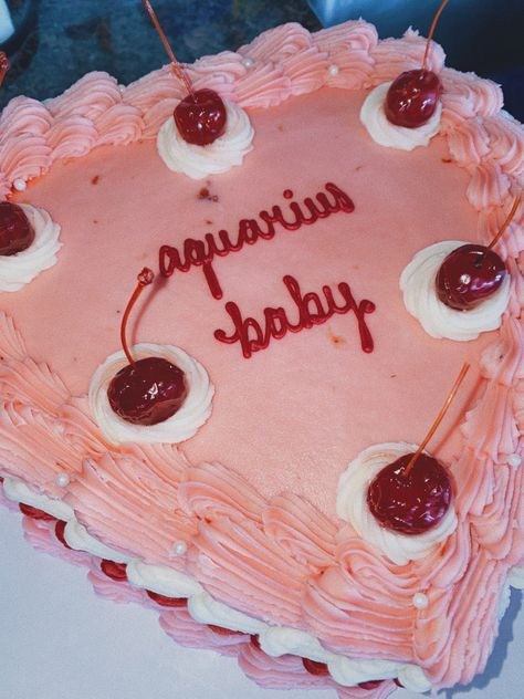 Star Sign Birthday Cake, Aquarius Aesthetic Birthday, Heart Birthday Cake Aquarius, Heart Shaped Cakes Birthday Aquarius, Aquarius Cake Birthdays Aesthetic, Aquarius Bday Cake, Aquarius Birthday Aesthetic, Aquarius Season Cake, Aquarius Cake Aesthetic