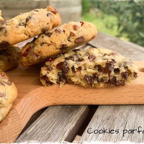 Oat Cookies Healthy, Frosting Sugar Cookies, Cookies 3 Ingredients, Healthy Oat Cookies, Air Fryer Banana, Cookie Parfait, Banana Oat Cookies, Oatmeal Chocolate Chip Cookie Recipe, Sugar Cookie Cakes