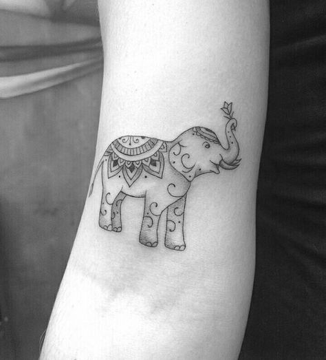 Elefantinho Indian Elephant Tattoo, Tiny Elephant Tattoo, Tattoo Elephant, Elephant Indian, Elephant Tattoo Design, Elephant Tattoo, Elephant Tattoos, Wolf Tattoos, Tattoos For Daughters