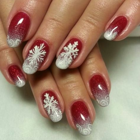 60 Beautiful Ombre Nail Design Ideas for 2022 - The Trend Spotter Ombre Nail Design, Xmas Nail Designs, Red Ombre Nails, Christmas Nail Art Ideas, Daisy Nail Art, Red Nail Art, Pink Ombre Nails, Ombre Nail, Ombre Nails Glitter