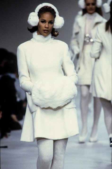 Junko Shimada, Winter Princess, 90s Runway Fashion, Runway Fashion Couture, Runway Outfits, Our Story, Winter Looks, Couture Fashion, 90s Fashion