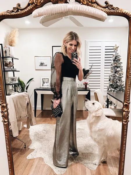 Wide Leg Trousers Outfit Night Out, Wide Leg Satin Pants Outfit, Velvet Pants Outfit Party, Satin Wide Leg Pants Outfit, Trousers Outfit Night Out, Velvet Pants Outfit, Holiday Party Outfit Ideas, Cream Linen Pants, Wide Leg Trousers Outfit