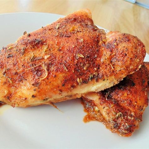 Sicilian Roasted Chicken | "Simple and yummy!" #recipe #dinner #mealideas Best Roasted Chicken, Italian Chicken Recipes, Chicken Pieces, Roast Chicken Recipes, Italian Chicken, Baked Chicken Recipes, Poultry Recipes, Roasted Chicken, Rotisserie Chicken