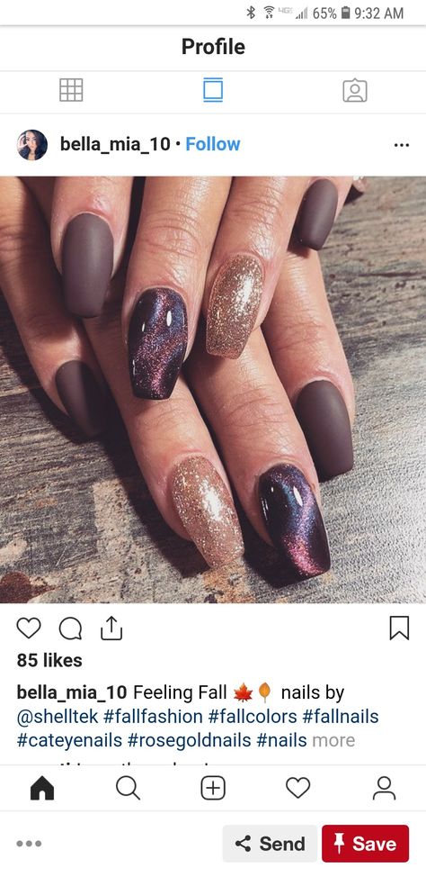 September Cat Eye Nails, Cats Eye Nails Design Fall, Cats Eye Fall Nails, Fall Cateye Nails Designs, Fall Nail Designs Burgundy, Fall Nails Cat Eye, Cat Eye Fall Nails, Fall Cateye Nails, Cat Eye Pedicure