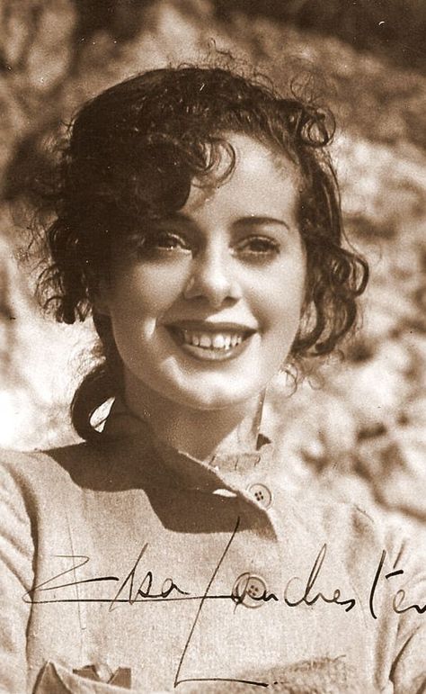 The "Bride of Frankenstein": 40 Glamorous Photo of Elsa Lanchester in the 1930s and Early '40s ~ Vintage Everyday Jane Greer, Charles Laughton, Elsa Lanchester, Elvira Mistress Of The Dark, Classic Monsters, Bride Of Frankenstein, Universal Monsters, Actrices Hollywood, Character Actor