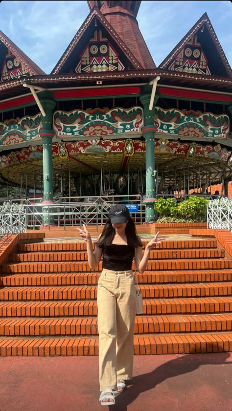 Dufan Outfit Ideas, Outfit Ke Dufan, Ootd Dufan, Dufan Jakarta, Staycation Outfits, Filipina Fashion, Ootd Non Hijab, Foto Ootd, Life In Usa